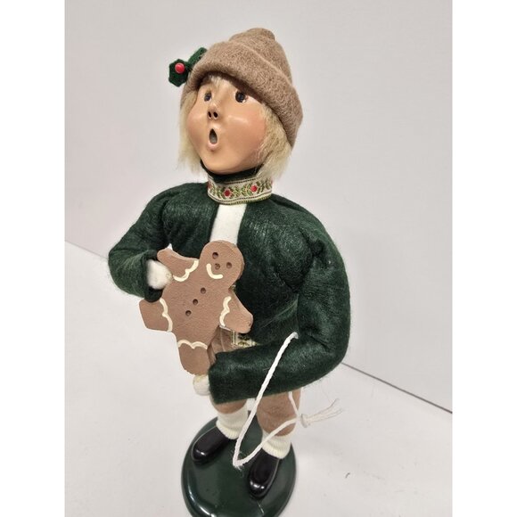 Vintage Byers Choice Retired 1993 Boy with Gingerbread Cookie - Picture 3 of 9